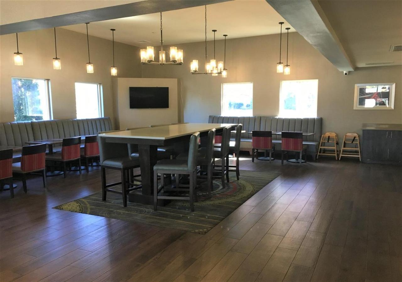 Comfort Suites Nashville Airport - Bna Exterior foto