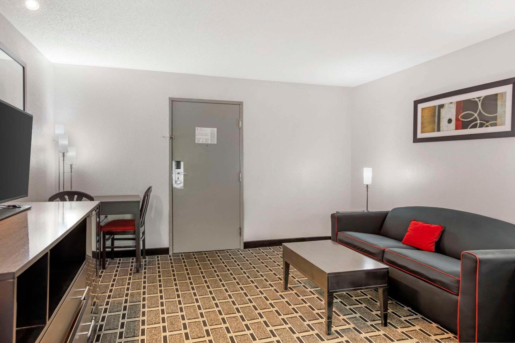 Comfort Suites Nashville Airport - Bna Exterior foto